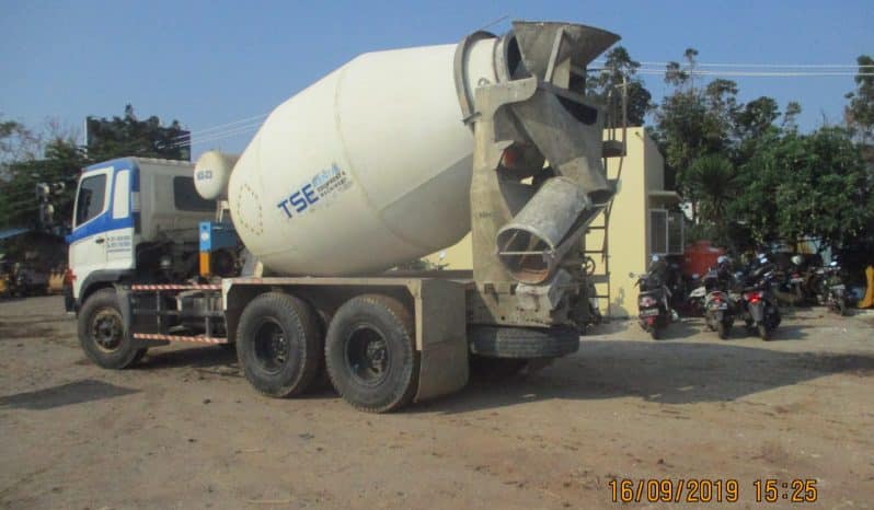 Mixer Hino 7 Kubik full