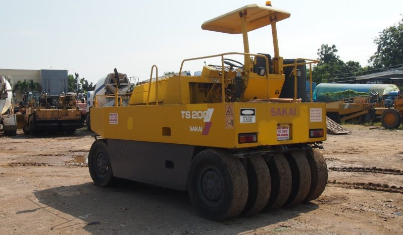 Tire Roller Sakai TS200 full